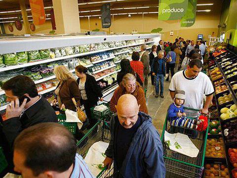 Плюсовете и минусите от търговските вериги