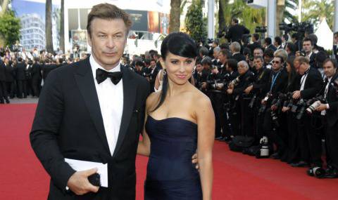 Алек Болдуин ще става татко на момиче