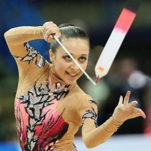 Силвия Митева със сребро на на обръч и топка в Гран При на Израел – SportVox