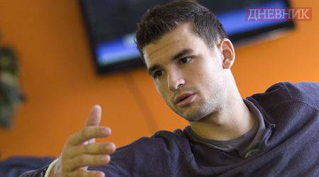 Видео: Григор Димитров и Мария Шарапова се забавляват из Милано