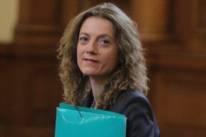 Матурите и външното оценяване след 7-ми клас остават на 21 и на 23 май