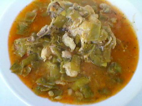 Пиле със зелен фасул от консерва