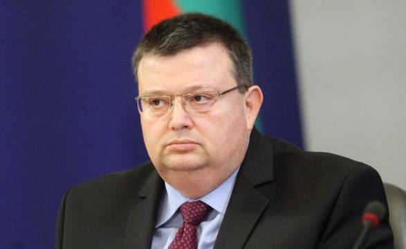 Цацаров разпореди проверка на договорите с „Марица Изток“ 1 и 3