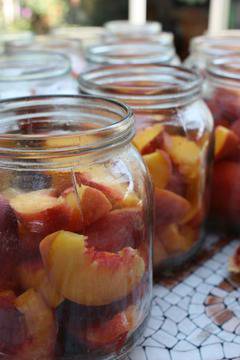 Компот от праскови