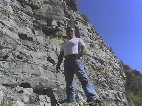 Ковач от дупнишкото село Крайници се самозапали