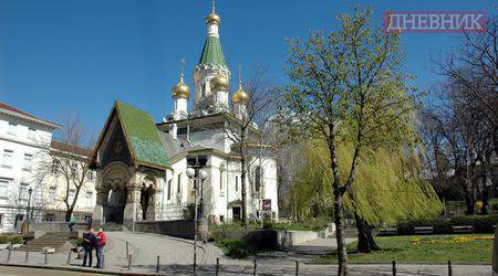 Заминаването на предстоятеля на Руската църква в София архимандрит Филип за Москва разбуни духовете