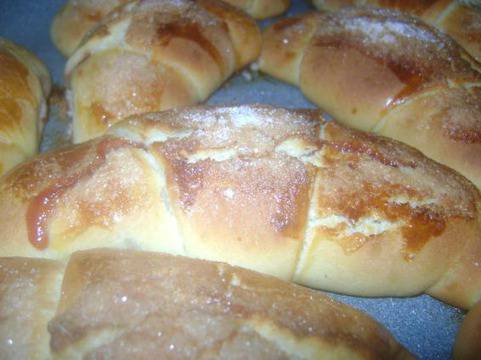 Козуначни кифлички