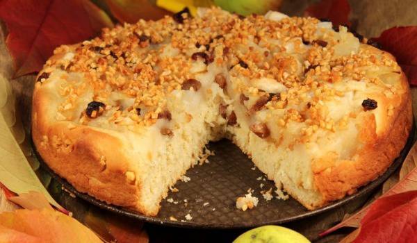 Бърз и лесен ябълков сладкиш