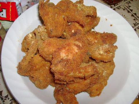 Панирани пилешки крилца