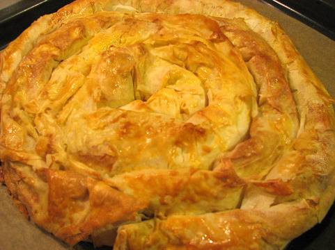 Вита баница с готови ръчно точени кори