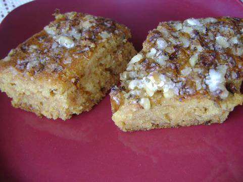 Сладкиш с ябълки