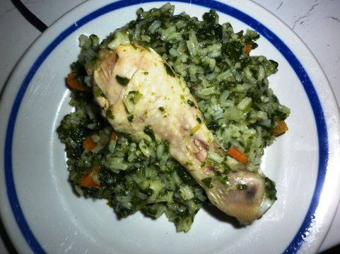 Пиле със зелен ориз