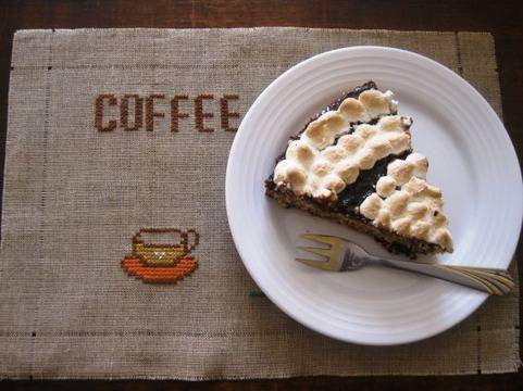 Сладкиш със сладко от ягоди