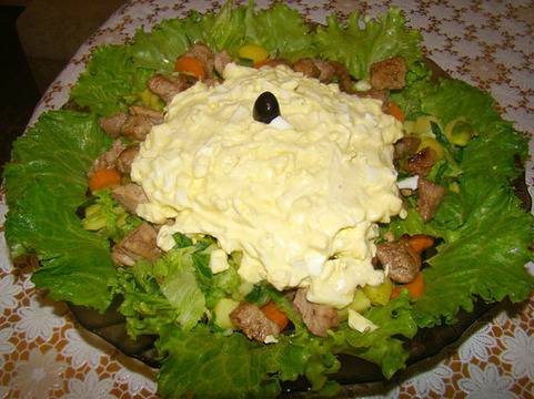 Селска салата с месо