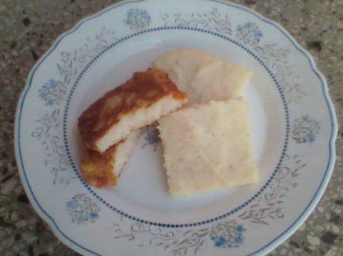 Паниран грис с карамелени круши (ябълки)