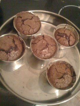 Шоколадови кексчета с течен център