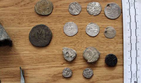 Българи замесени в незаконен трафик на антики за 150 000 евро