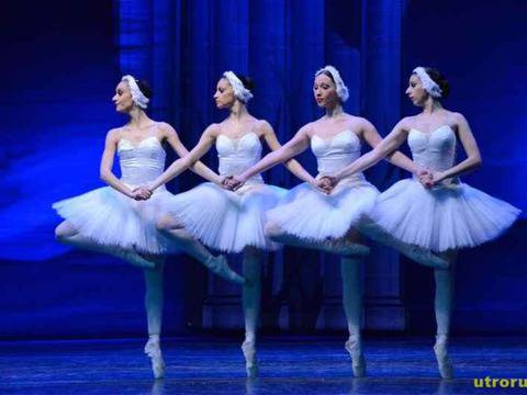 „Лебедово езеро“ потопи публиката във вълшебството на Чайковски