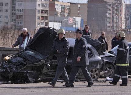 Зверска катастрофа в София блокира движението!