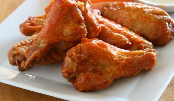 Пилешки крилца на фурна