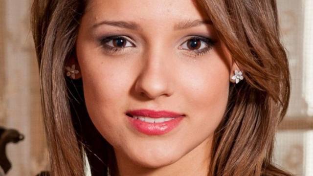 Беатрис Кацарова стана мис „Кюстендилска пролет 2013“