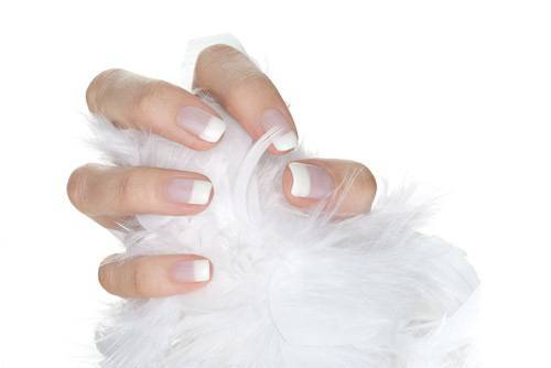 Маникюрът с пера ще бъде тенденцията на 2013 г.