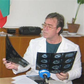 Извадиха 5 тумора от главата на жена в Бургас