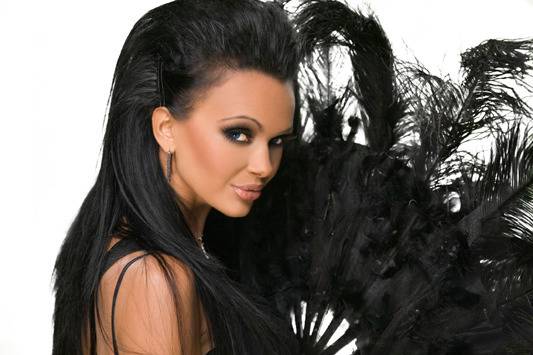 Ето кой удари в земята Мара Отварачката!