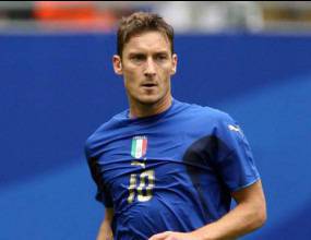 Тоти коментира дали би се върнал в „Скуадра адзура“