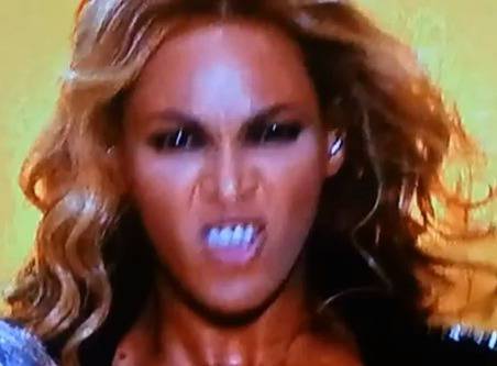 Топ певицата Бионсе под въздействието на демонични сили
