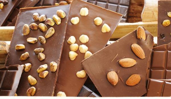 Да си направим домашен шоколад с ядки