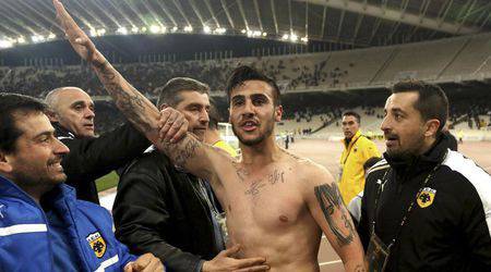 АЕК отстрани футболиста, отправил нацистки поздрав
