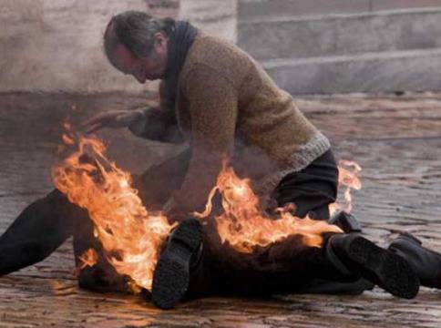 Мъжът от Ситово сам се е полял с бензин и се е запалил