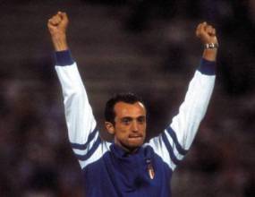 Почина легендарният Пиетро Менеа