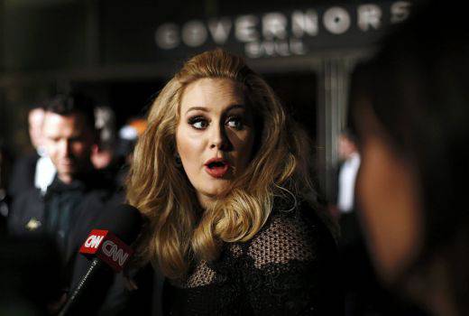 Адел вдига сватба до края на годината