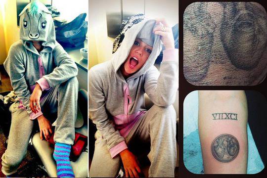 Майли със стар пръстен и нов татус