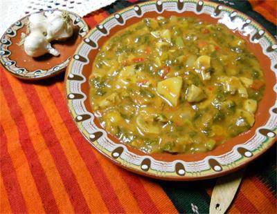 Постна яхния с лапад и гъби