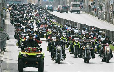 Кампания „Безопасност и на две колела!“ ще пази мотористи