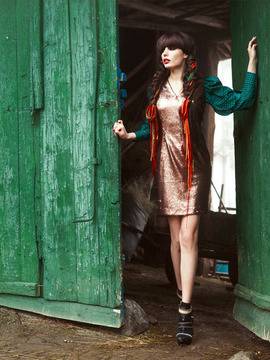 Пъстротата на Перу се прероди в колекцията MIKAY на YVAILO видяна 2258 коментари 1