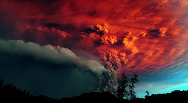 Избухнал вулкан в Пуйеху, Чили