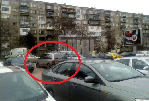 Собственикът на скандалния „Крайслер“ пред БЛИЦ: Спирал съм и на „Позитано“!