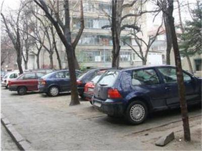 НАП запорира заплата на мъж заради фиш за неправилно паркиране