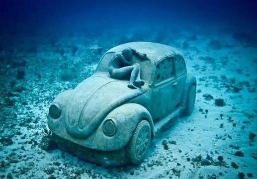 Най-големият подводен музей Джейсън Тейлър с над 400 скулптури