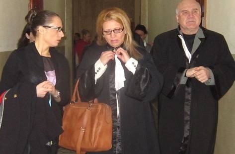 Екип от над 50 адвокати работи за свободата на Кела