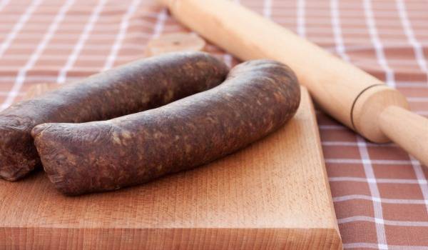 Как да съхраняваме суджук и други мезета