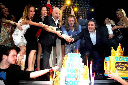 Подсъдимият Ники Пилето кацна на купона на „Господарите“