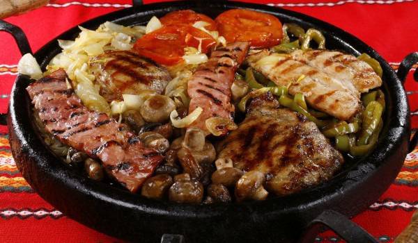 Сач и тажин – каква е разликата