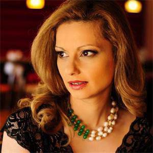 Водеща на новините на БНТ майстори бижута 2269