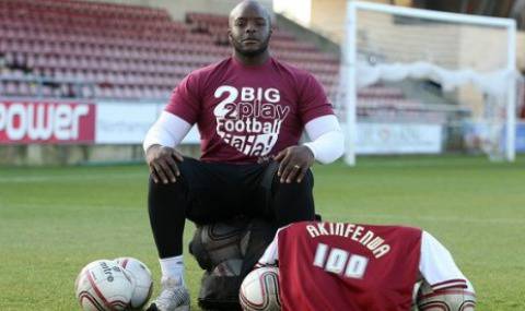 Акинфенуа е най-силният футболист в света