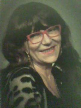 Людмила Караславова, поетеса и художничка: Нашата интелигенция е стъпкана в калта. Нито е горе, нито е долу!